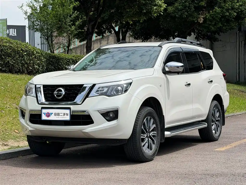 Купить Nissan Terra