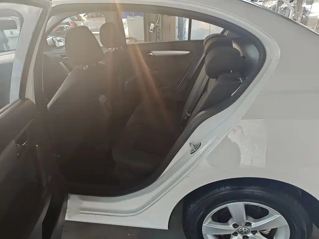 Volkswagen Lavida — миниатюра 13