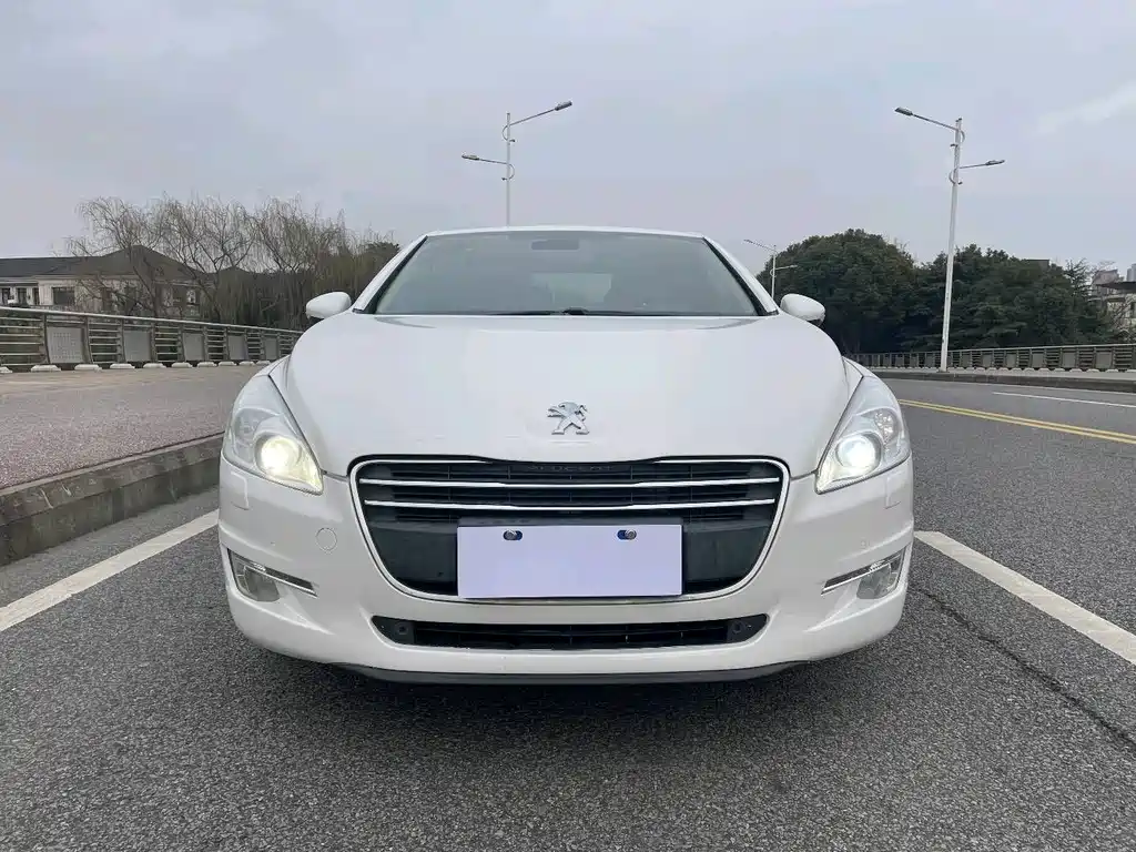 Peugeot 508 2013 2.3L