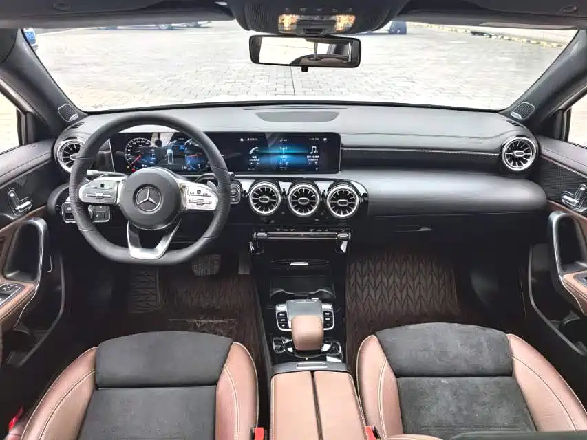 Mercedes-Benz A-Class — миниатюра 9