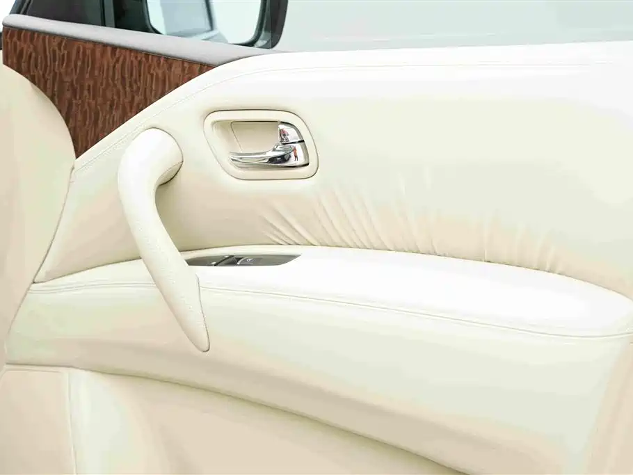 Nissan Patrol — миниатюра 29