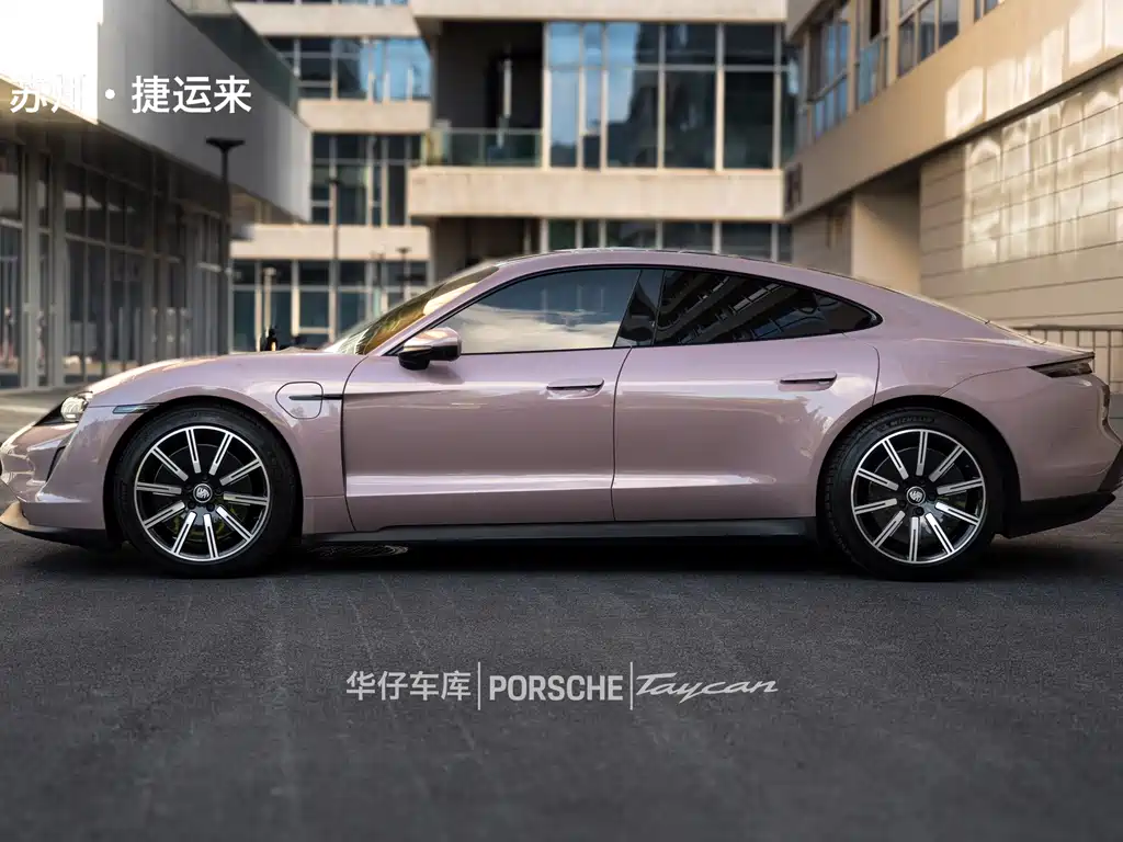 Porsche Taycan — миниатюра 3