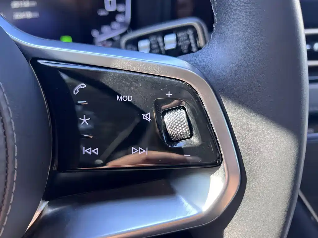 Hongqi Hongqi HQ9 PHEV — миниатюра 28