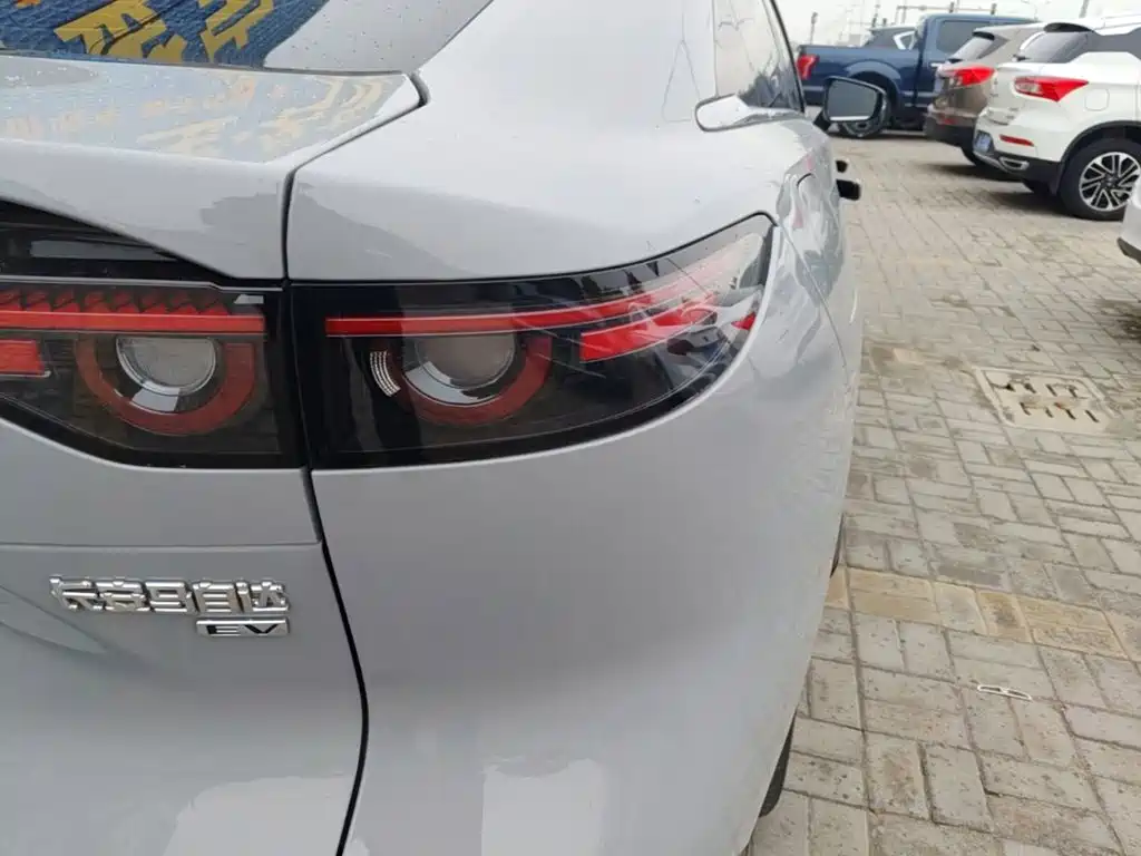 Mazda EZ-6 — миниатюра 8