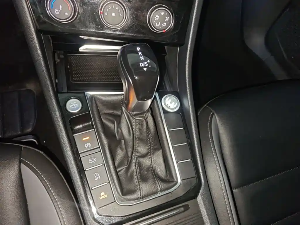Volkswagen Sagitar — миниатюра 14