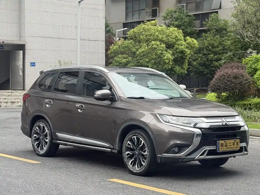 Mitsubishi Outlander 2019 2.0L Enjoy 7 мест VI