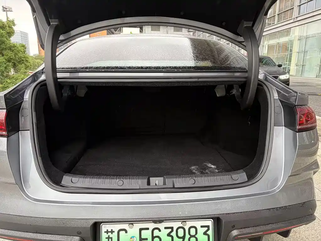 BYD Qin L — миниатюра 11