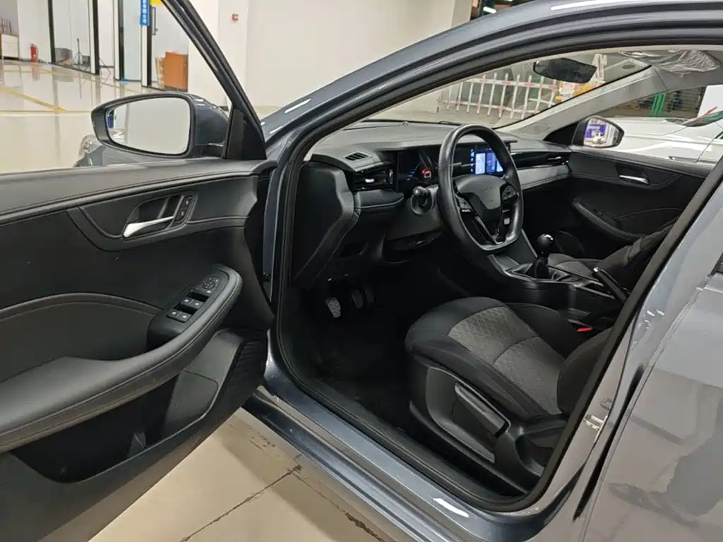 Roewe i5 — миниатюра 16