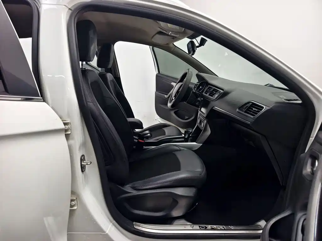 Citroen C3-XR — миниатюра 13