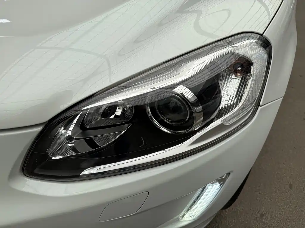Volvo XC60 — миниатюра 3