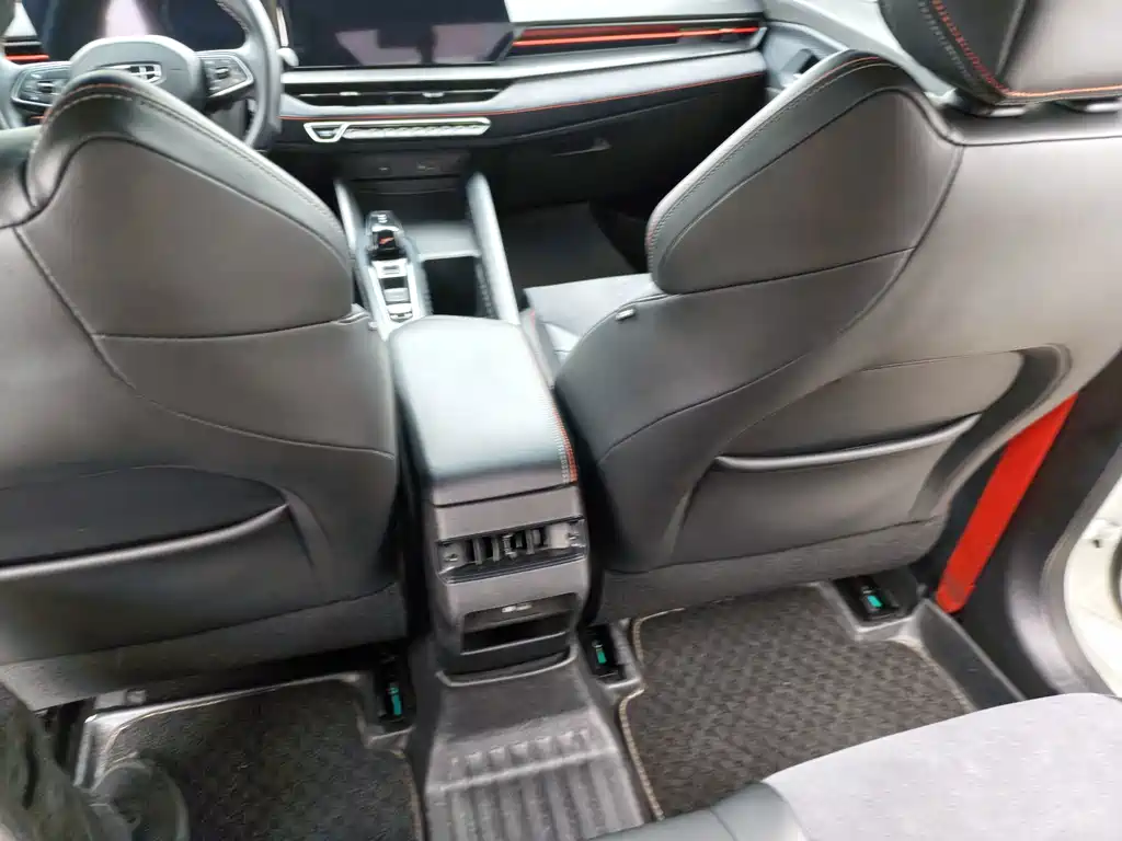 Geely Binrui — миниатюра 9