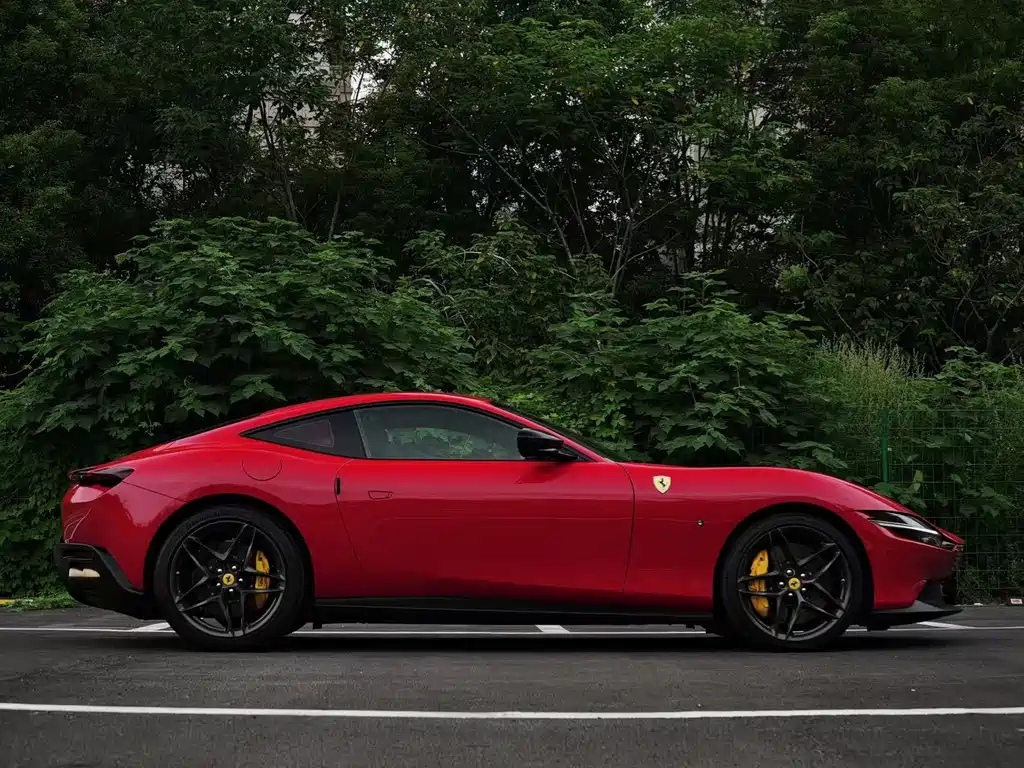 Ferrari Roma — миниатюра 5