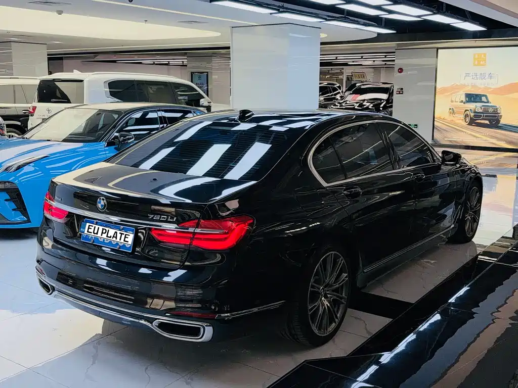 BMW 7 Series 7 2017 750Li xDrive мест