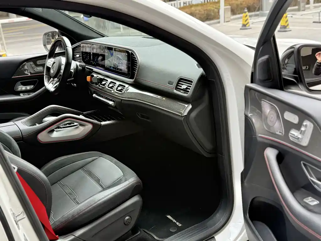 MERCEDES-BENZ GLE COUPE AMG