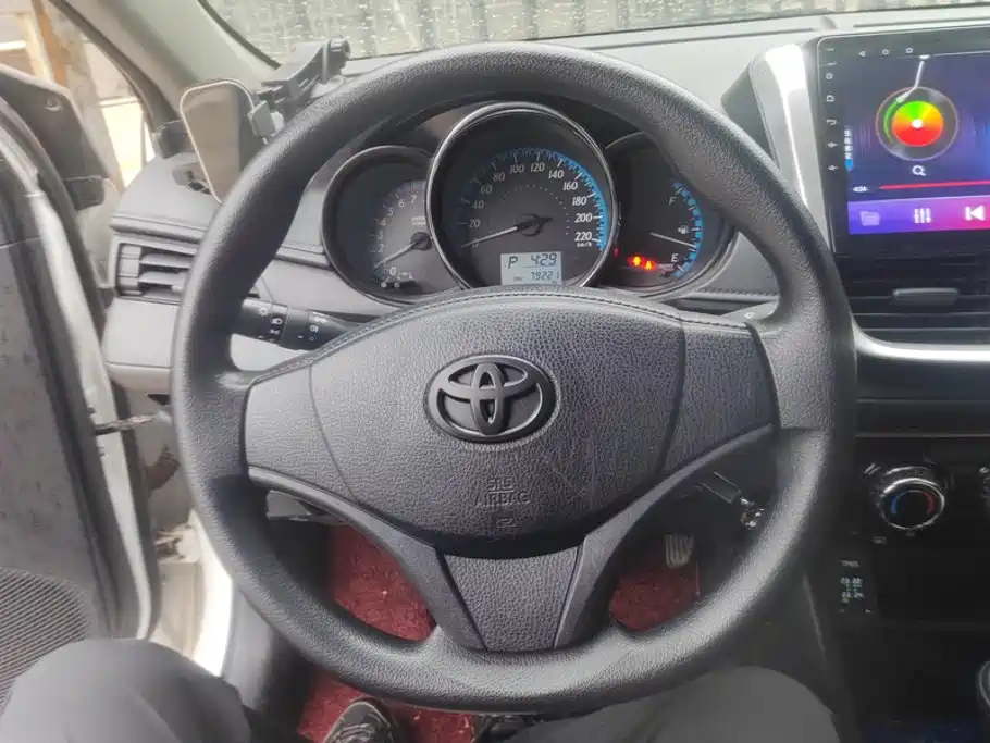 Toyota Yaris L — миниатюра 15