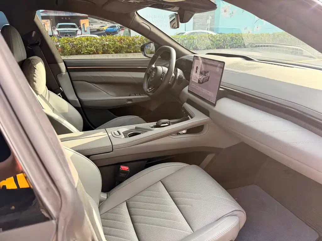 ZEEKR EXTREME KRYPTON 001