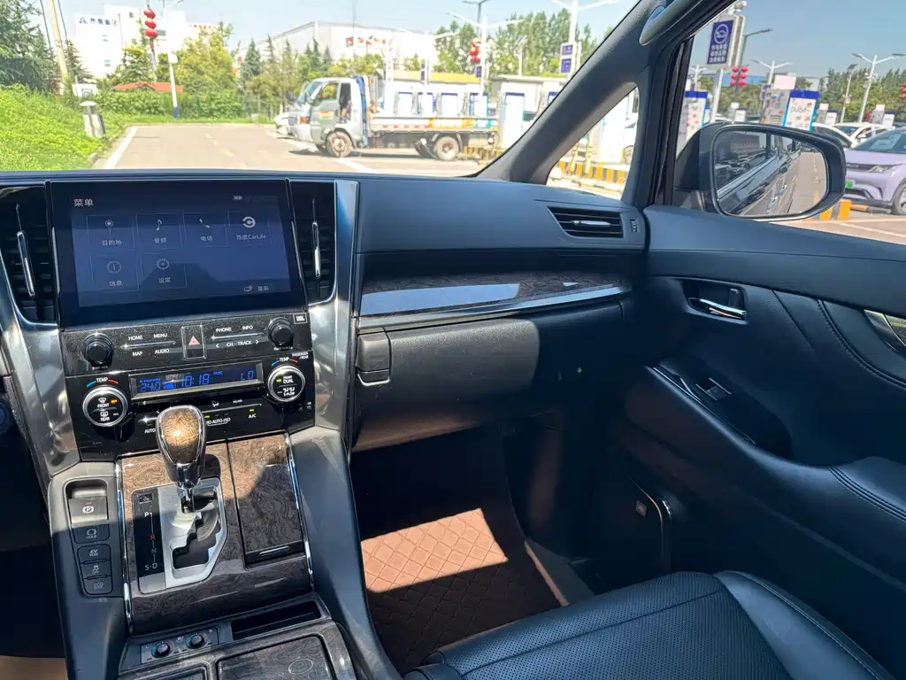 Toyota Vellfire — фотографии объявления, Фото 20