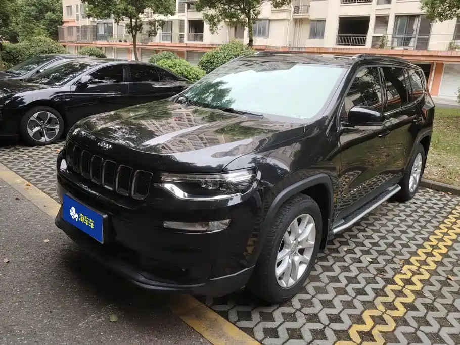 Jeep Commander