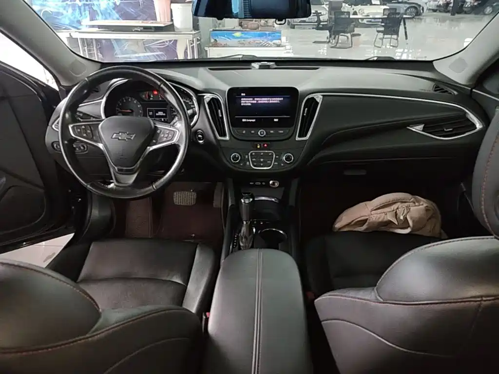 Chevrolet Malibu XL — миниатюра 10