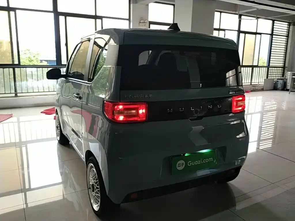 Wuling MINIEV — миниатюра 5