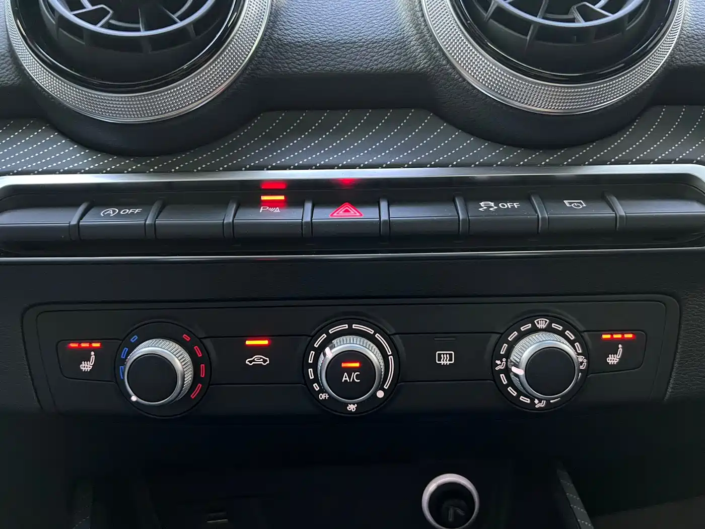 Audi Q2L id 4515303 из Китая 9