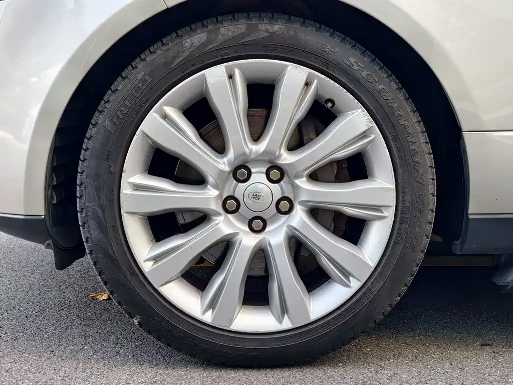 Land Rover Range Rover — миниатюра 9