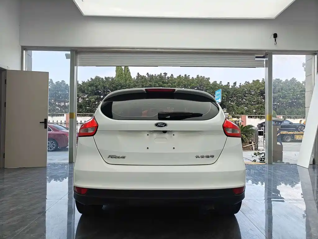 Ford Focus — миниатюра 4