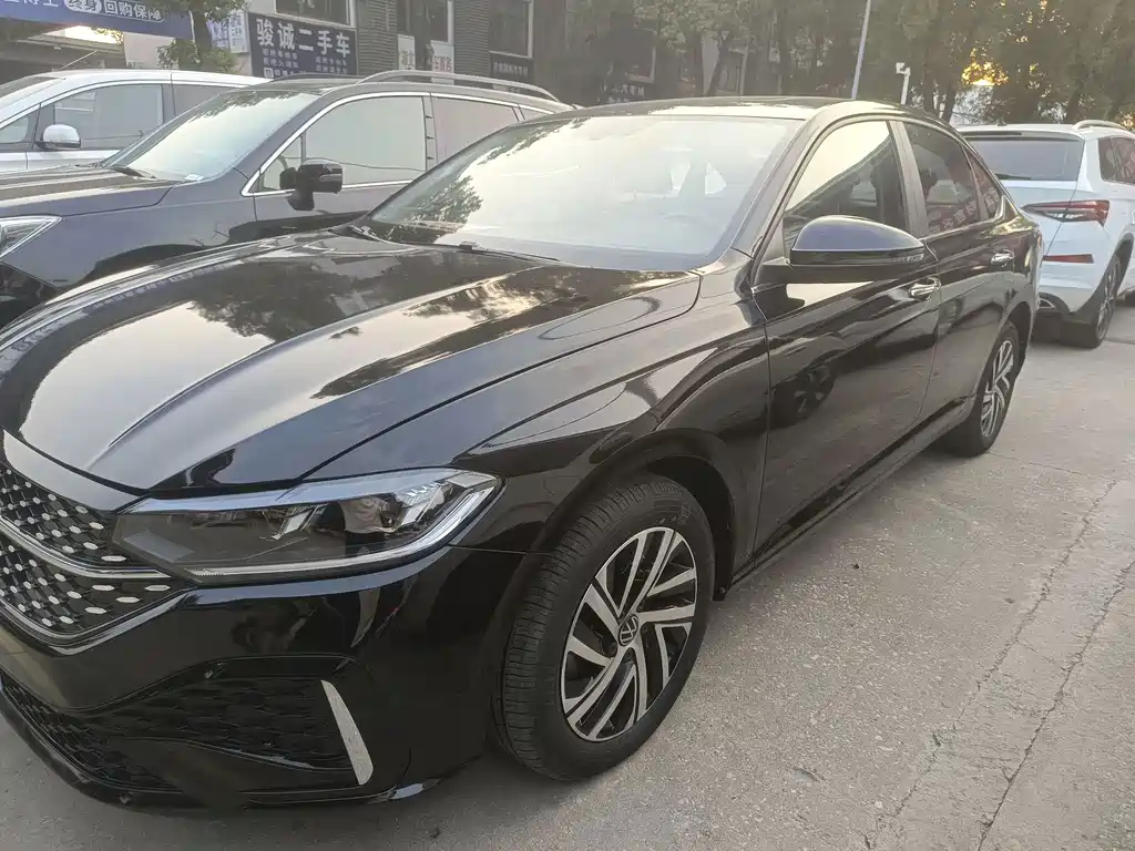 Volkswagen Lavida — миниатюра 3
