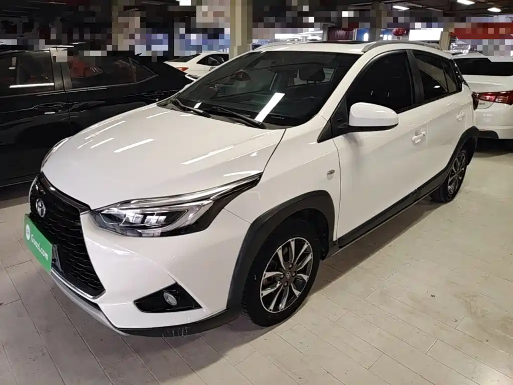 Toyota Yaris L
