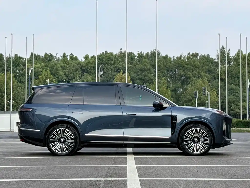 NIO ES8 — миниатюра 4