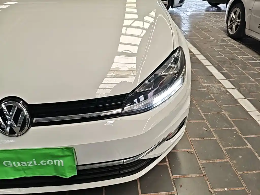 Volkswagen Golf — миниатюра 24