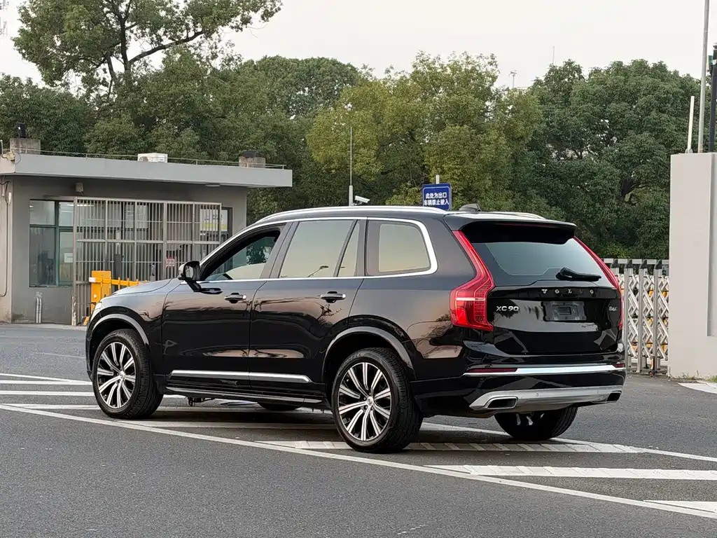 Volvo XC90 — миниатюра 11