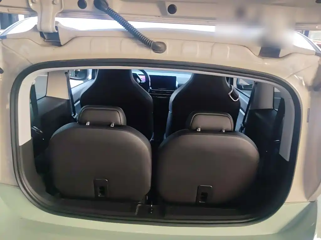 Baojun KiWi EV — миниатюра 19