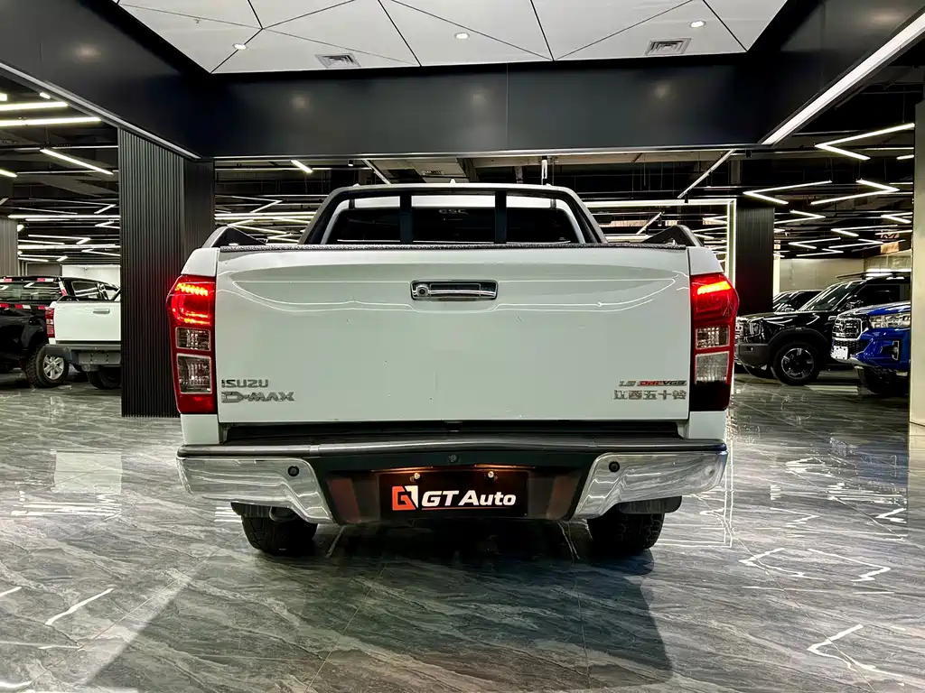 Isuzu D-MAX — миниатюра 6