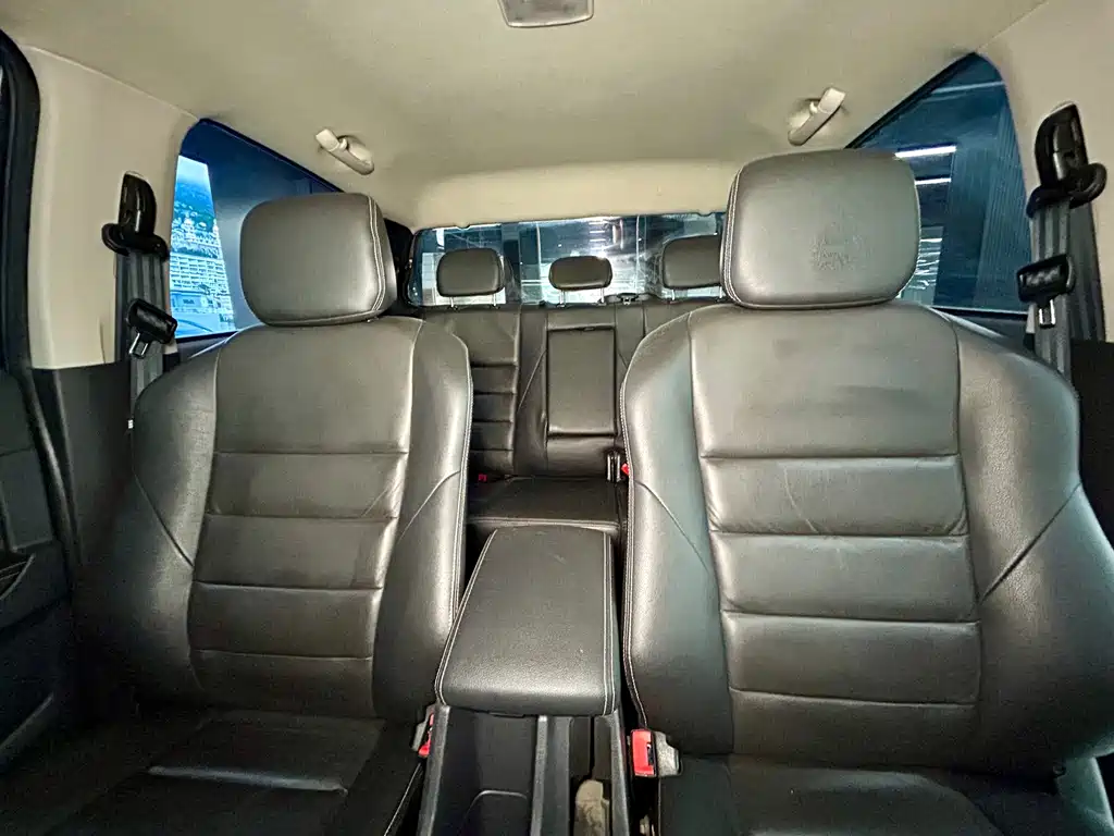 Isuzu D-MAX — миниатюра 11