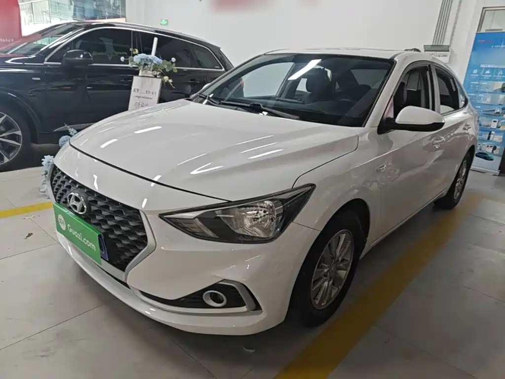 Hyundai Elantra — миниатюра 2