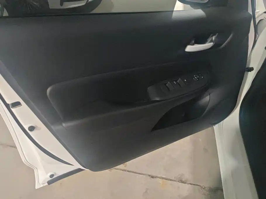 Honda Fit — миниатюра 7