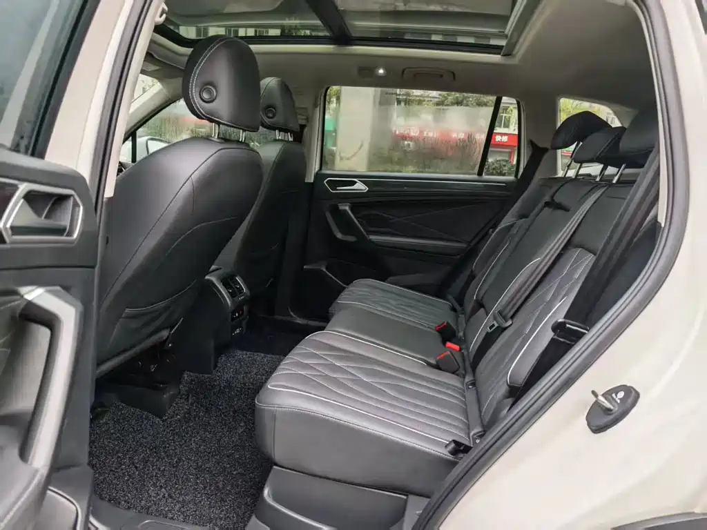 Volkswagen Tiguan L — миниатюра 5