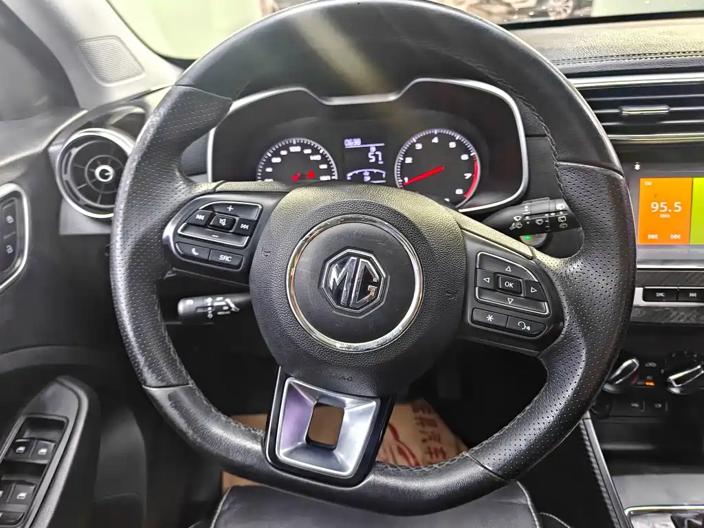 MG ZS — миниатюра 14