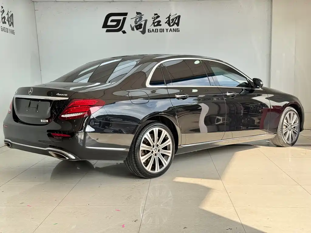 Mercedes-Benz E-Class — миниатюра 25