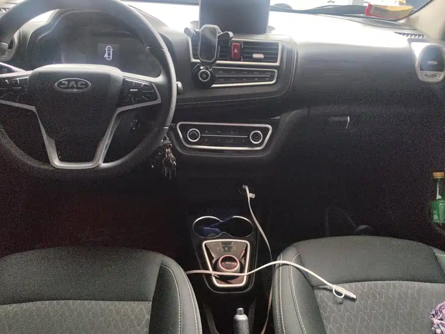 JAC JAC iEV6E — миниатюра 16