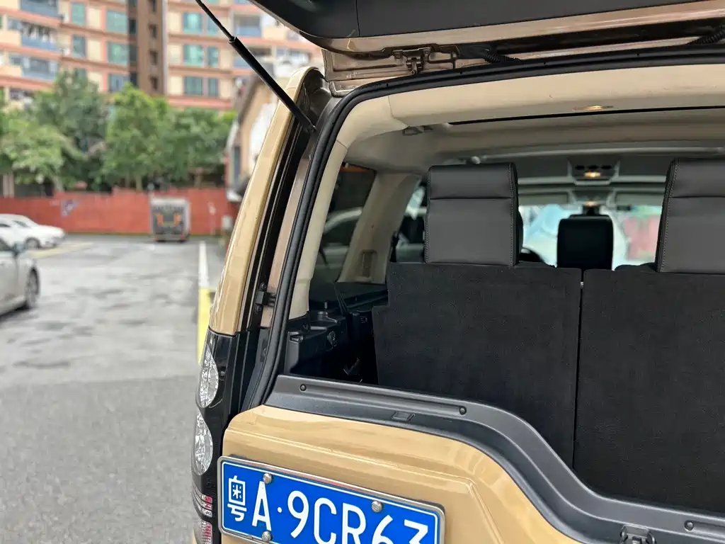 Land Rover Discovery — миниатюра 42
