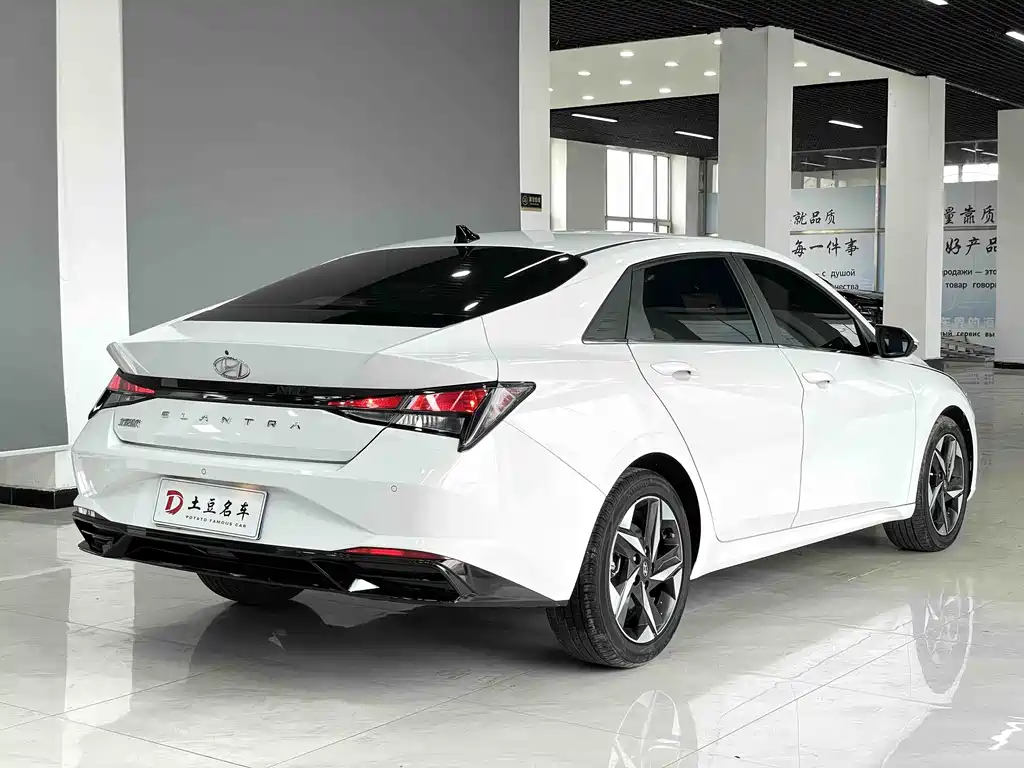 Hyundai Elantra 2022 1.5L CVT GLX Elite