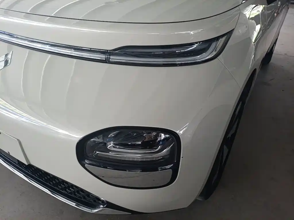 Baojun Yunduo — миниатюра 24