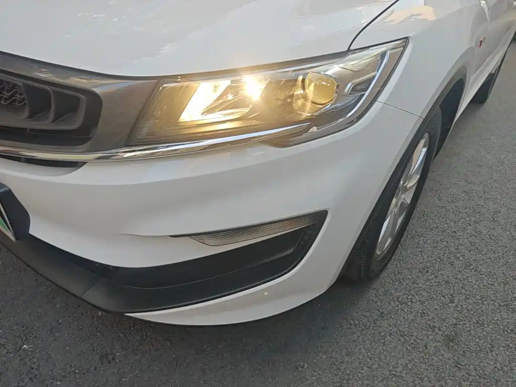 Geely Jia Ji — миниатюра 24