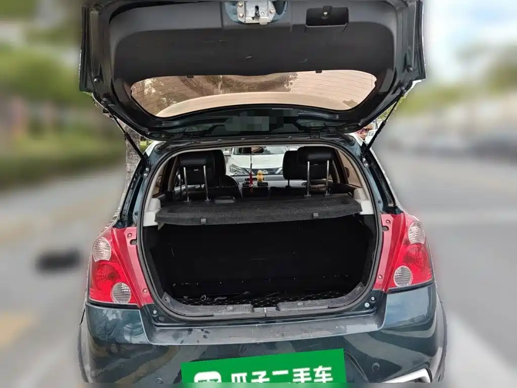 Suzuki Swift — миниатюра 20