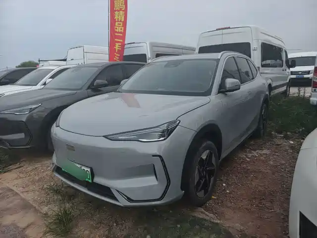 2025 Geely Galaxy E5