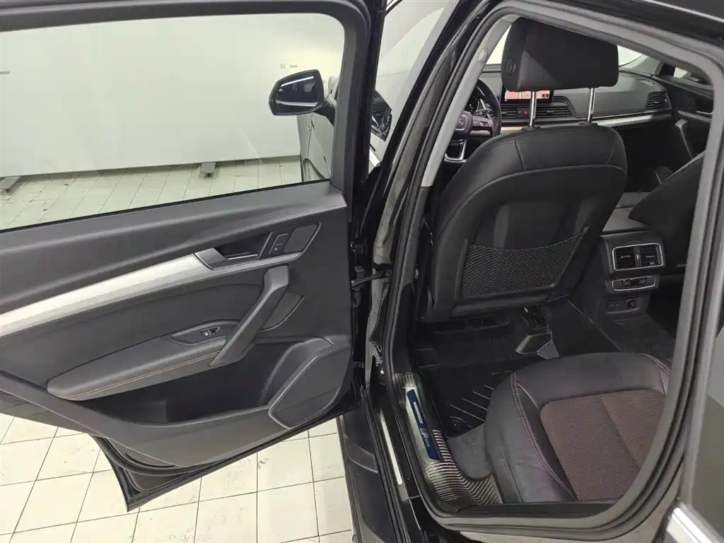 Audi Q5L 2018 40 TFSI Fashion VI