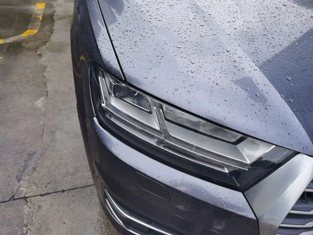 Audi Q7 — миниатюра 7