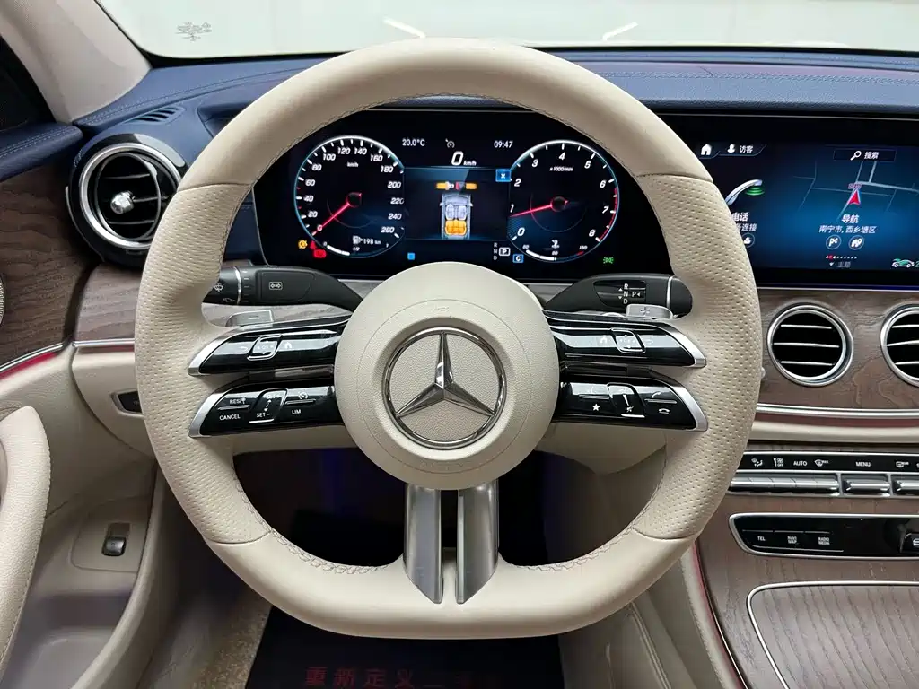 MERCEDES-BENZ E CLASS